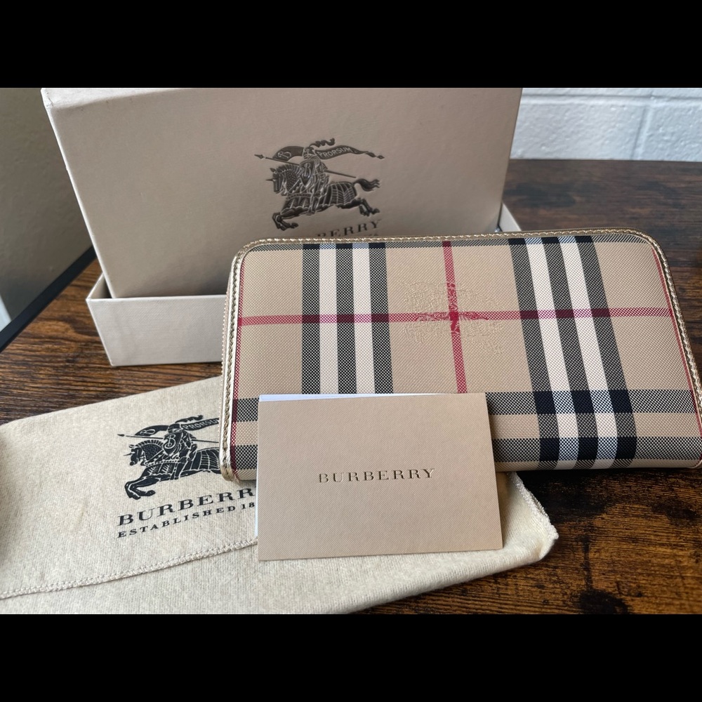 Burberry wallet